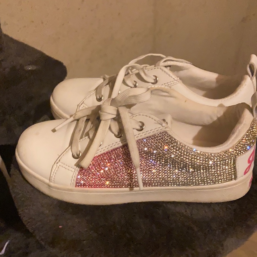 Bling juicy sneakers